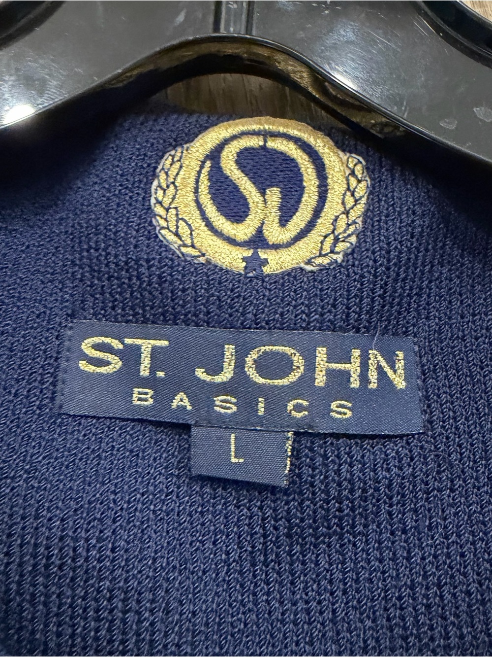 St. John Navy Long Sleeve Knit blazer with Gold Buttons, L - Picture 3 of 9